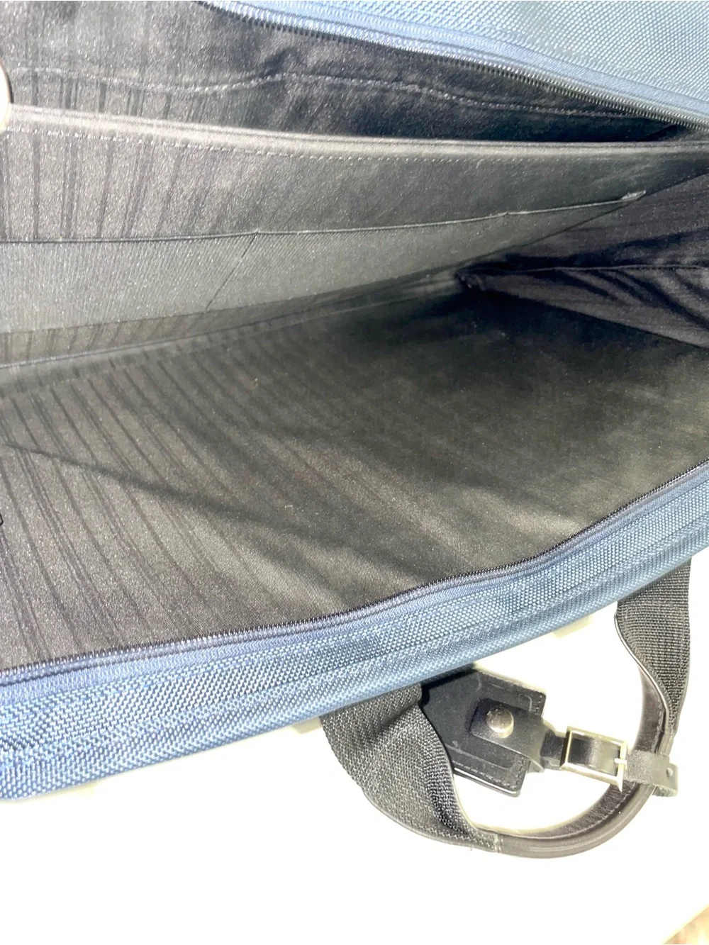 Tumi Alpha Ballistic Nylon Expandable Laptop Briefcase Shoulder Bag Navy Commute